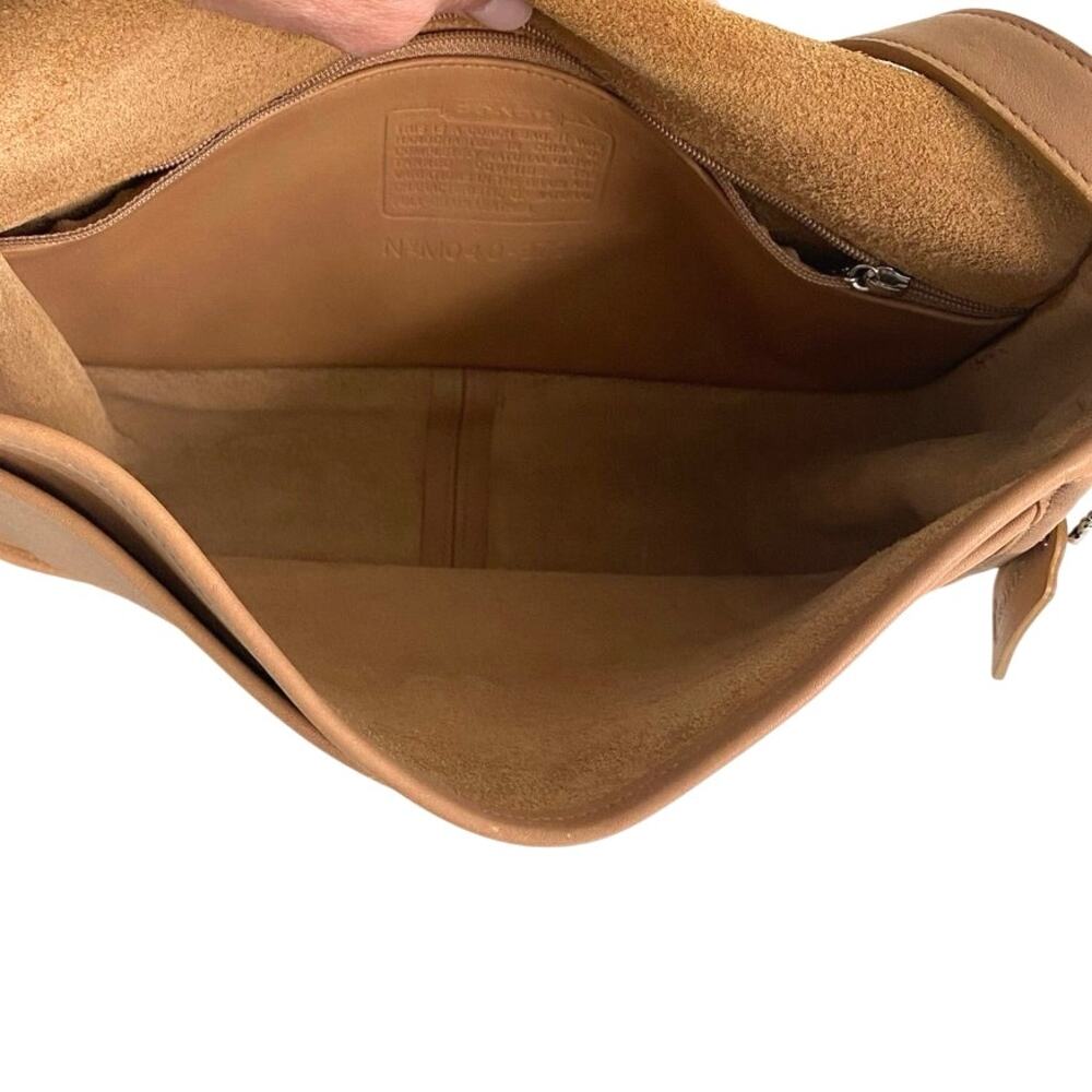 Vintage Coach city bag tan leather turn lock style no M040-9790 - Picture 9 of 11